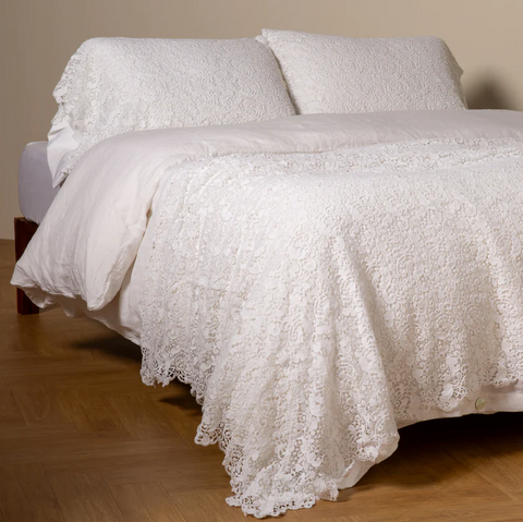 Allora Lace Bed Scarf