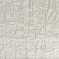 Sel fabric swatch in Winter White from Bella Notte Linens. 