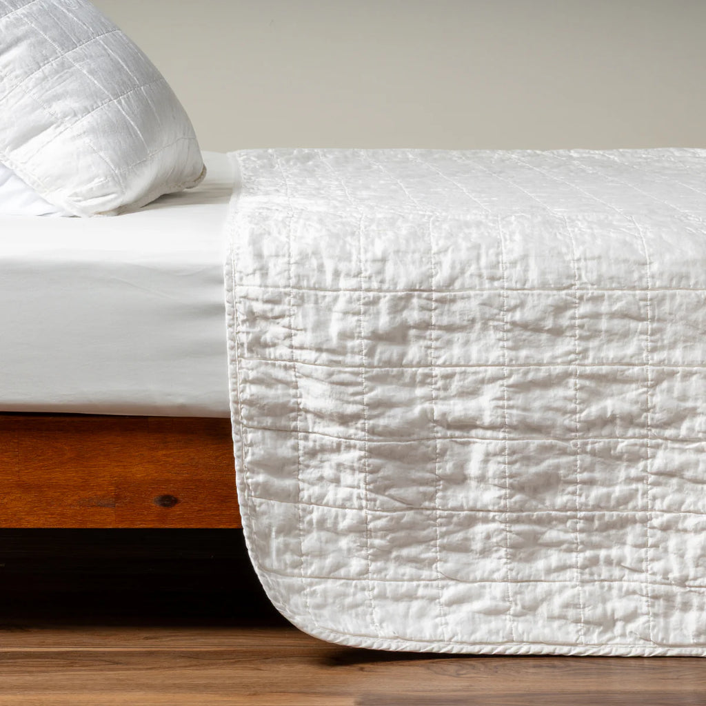 Sel Coverlet from Bella Notte Linens in the color White.