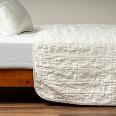 Sel Coverlet from Bella Notte Linens in the color Winter White.