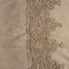 Frida Guest Towel from Bella Notte Linens in the color Honeycomb.