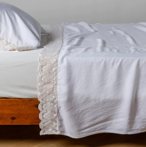 Madera Luxe Flat Sheet with Donella Lace