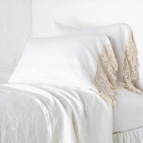 Frida Pillowcase - Winter White - King